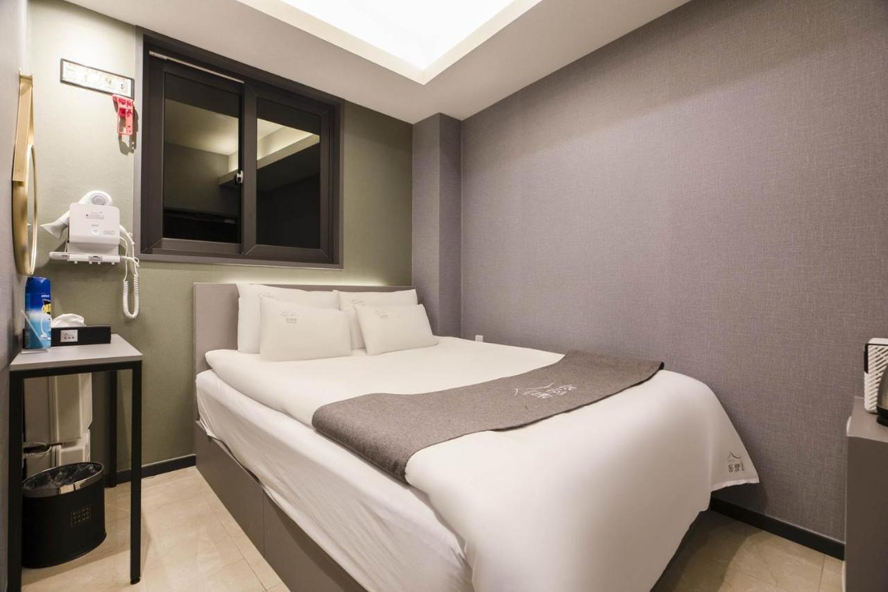 Hotel Dongyangjang Dongdaemun-Jongno Szöul Kültér fotó